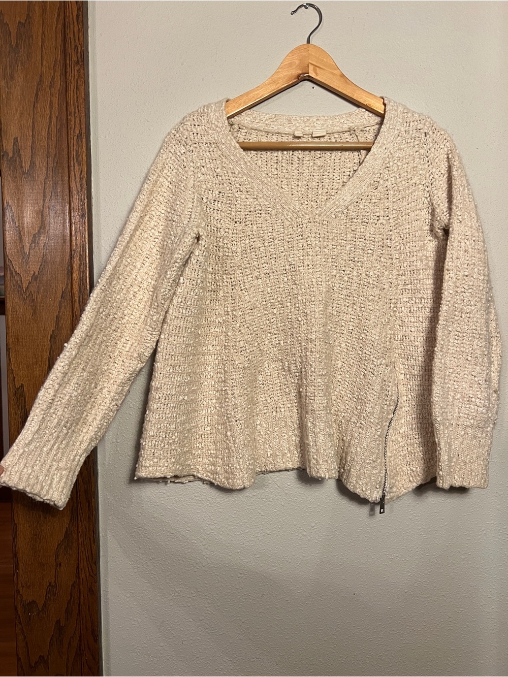 Anthropologie Moth Cream V-Neck Chunky Knit Sweater with Side Zip Accent